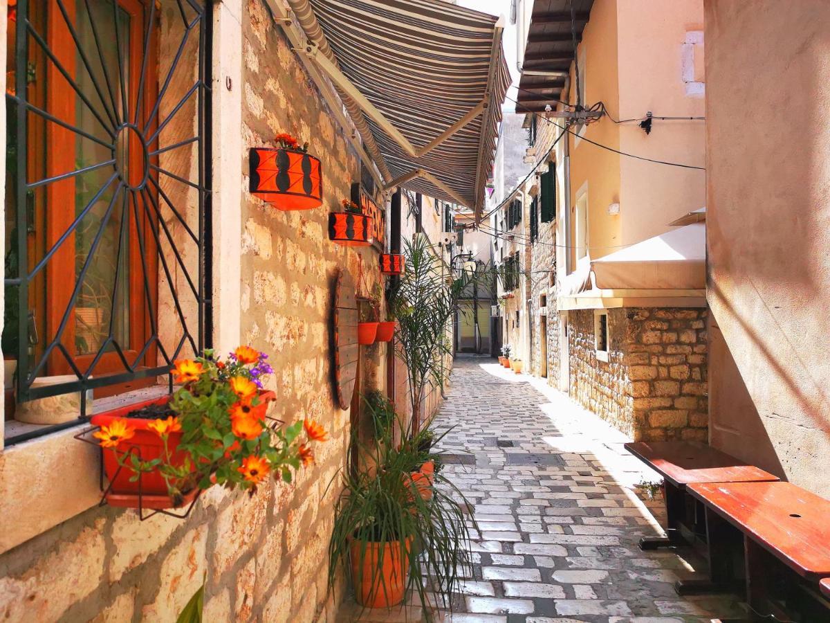 Xy Suites - Design Apartments Šibenik Kültér fotó