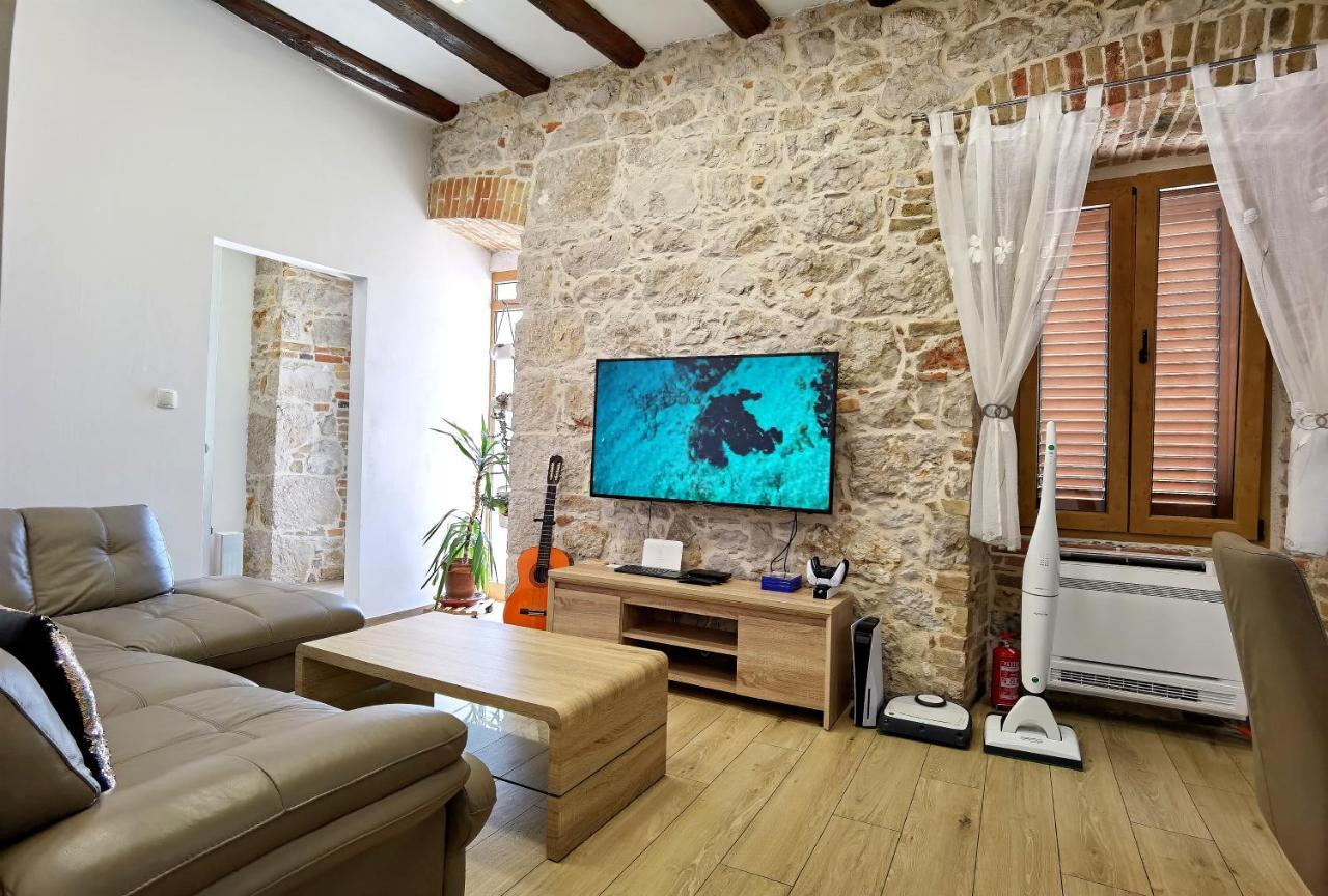 Xy Suites - Design Apartments Šibenik Kültér fotó